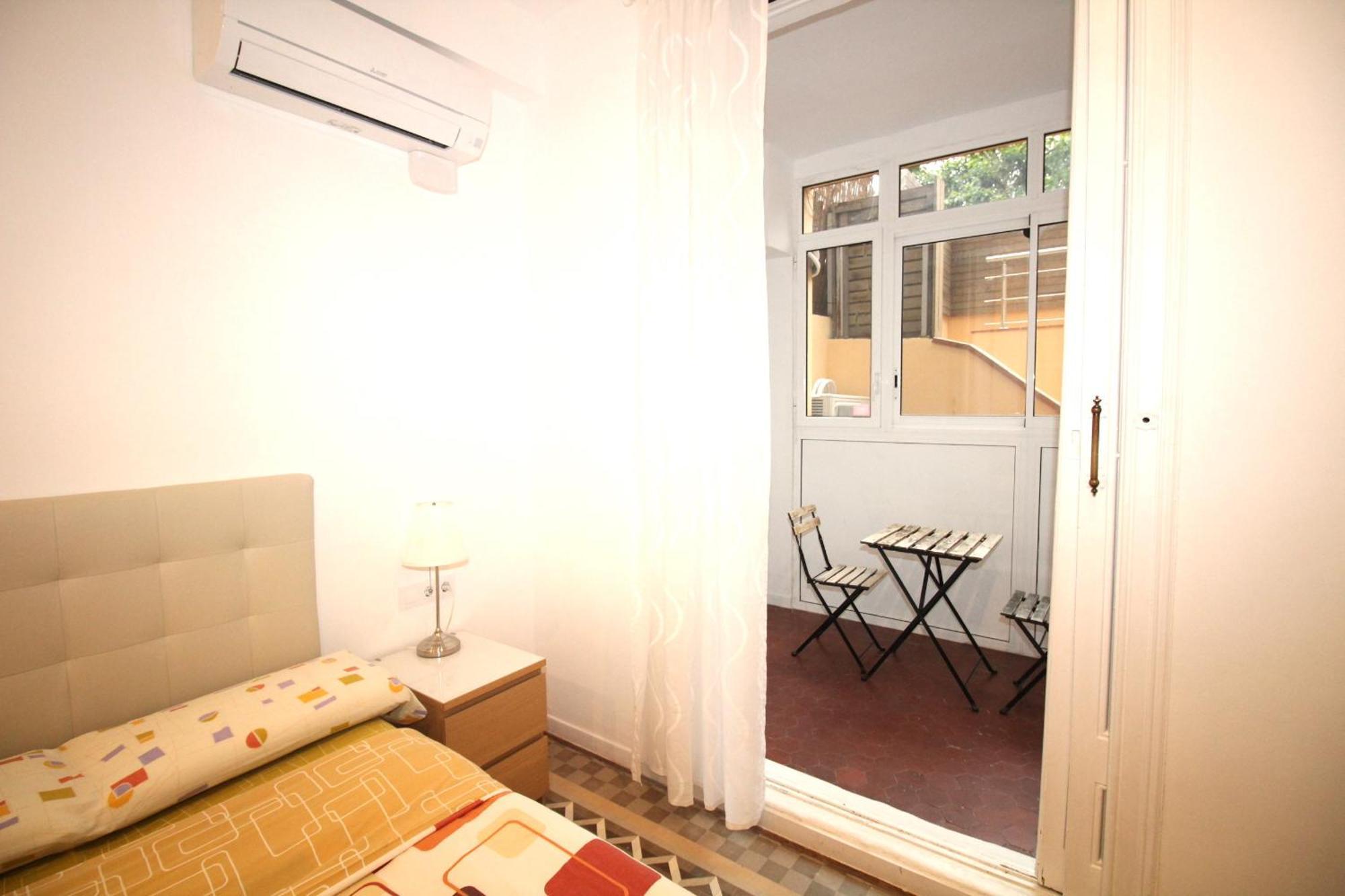 Rooms Balmes Barcelona Exterior photo