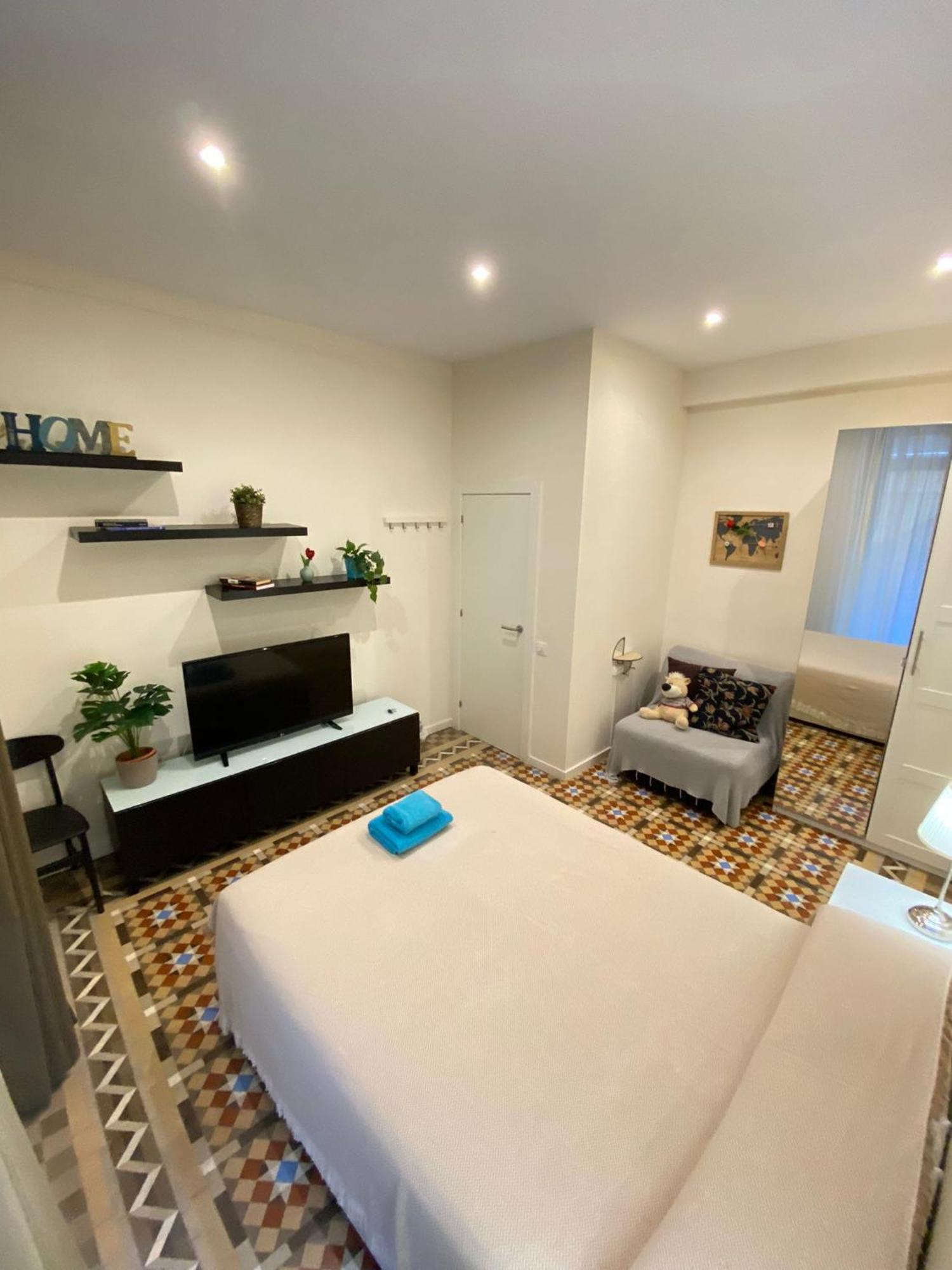 Rooms Balmes Barcelona Exterior photo